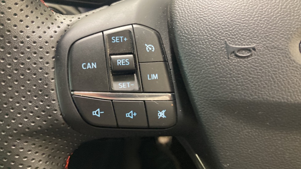 Ford Puma 1.0 EcoBoost Hybrid mHEV ST-Line 5dr Petrol Hatchback - Image 28