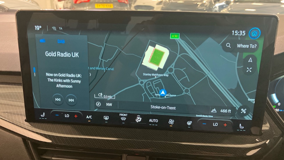 Ford Focus 1.0 EcoBoost Hybrid mHEV ST-Line X 5dr Auto Petrol Hatchback - Image 22
