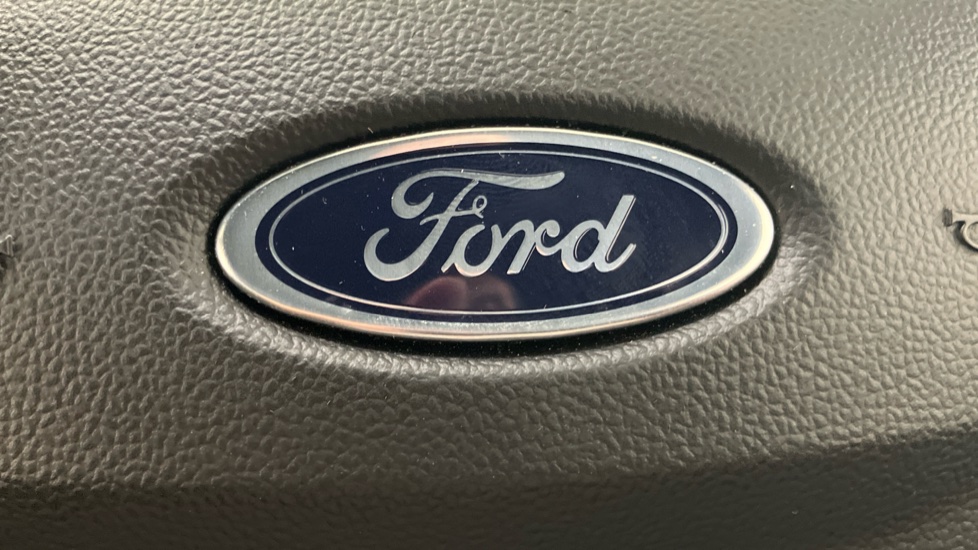 Ford Focus 1.0 EcoBoost Hybrid mHEV ST-Line X 5dr Auto Petrol Hatchback - Image 34