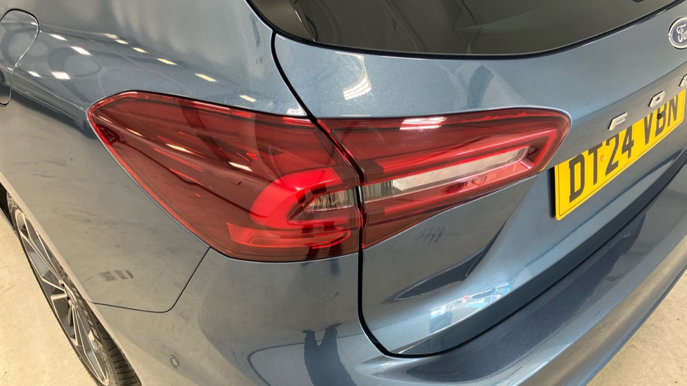 Ford Focus 1.0 EcoBoost Hybrid mHEV ST-Line X 5dr Auto Petrol Hatchback - Image 45