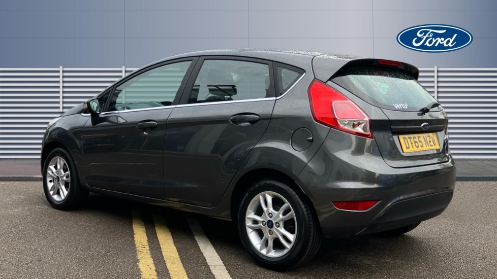 Ford Fiesta 1.25 82 Zetec 5dr Petrol Hatchback - Image 2