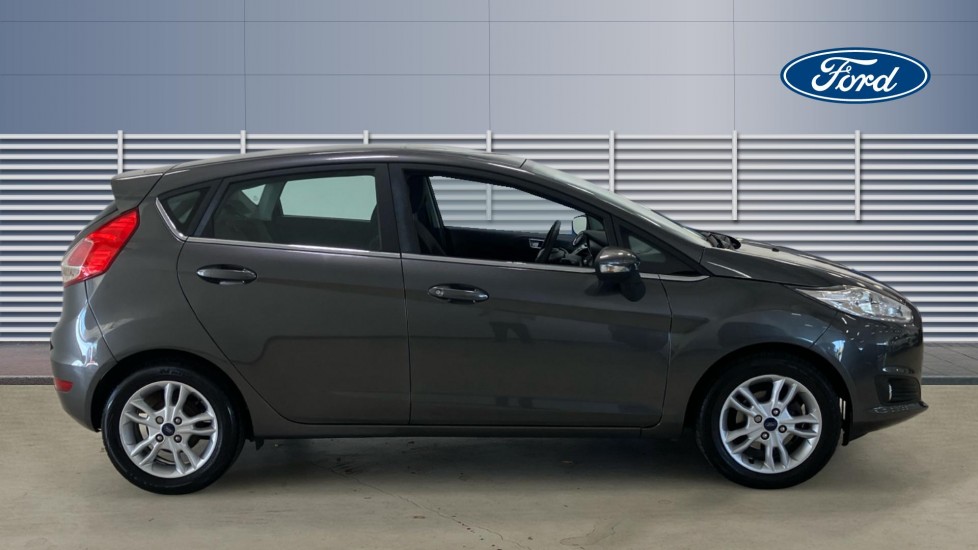 Ford Fiesta 1.25 82 Zetec 5dr Petrol Hatchback - Image 5