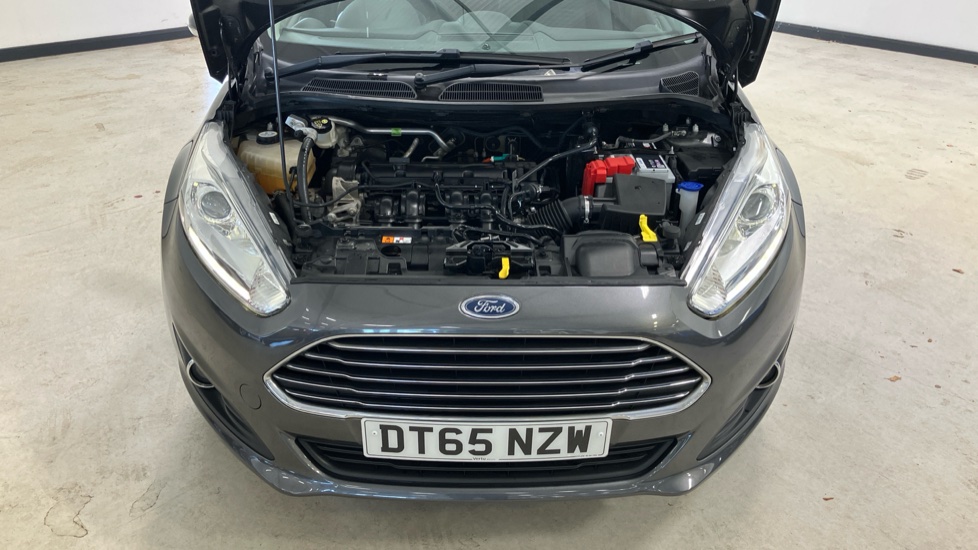 Ford Fiesta 1.25 82 Zetec 5dr Petrol Hatchback - Image 8
