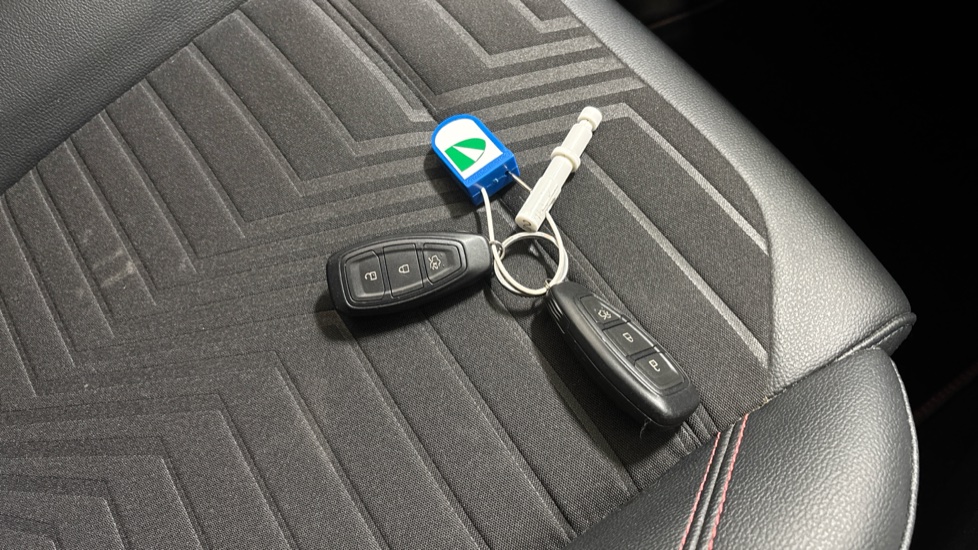 Ford Puma 1.0 EcoBoost Hybrid mHEV ST-Line X 5dr Petrol Hatchback - Image 20
