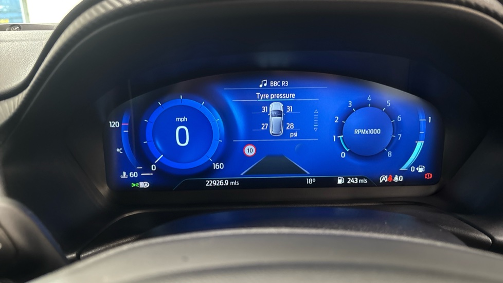 Ford Puma 1.0 EcoBoost Hybrid mHEV ST-Line X 5dr Petrol Hatchback - Image 21