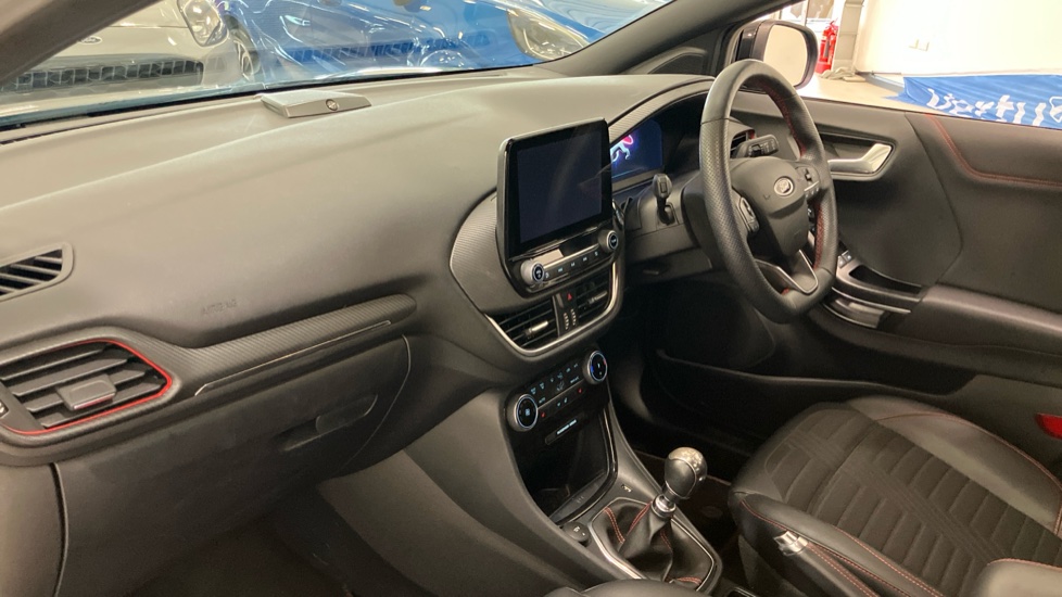 Ford Puma 1.0 EcoBoost Hybrid mHEV ST-Line X 5dr Petrol Hatchback - Image 9