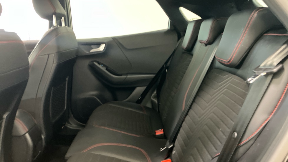 Ford Puma 1.0 EcoBoost Hybrid mHEV ST-Line X 5dr Petrol Hatchback - Image 16