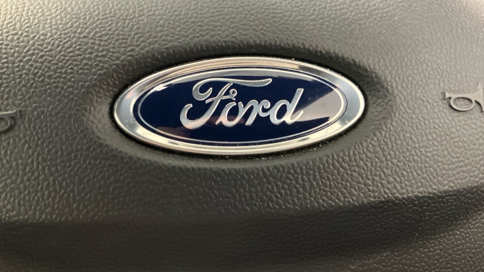 Ford Puma 1.0 EcoBoost Hybrid mHEV ST-Line X 5dr Petrol Hatchback - Image 31