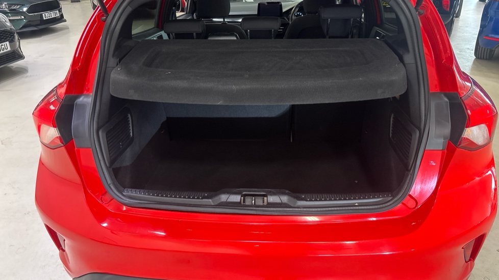 Ford Focus 1.0 EcoBoost 125 ST-Line 5dr Petrol Hatchback - Image 4