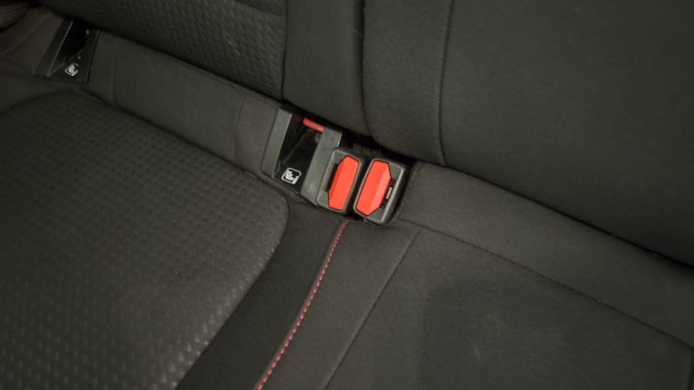 Ford Focus 1.0 EcoBoost 125 ST-Line 5dr Petrol Hatchback - Image 17