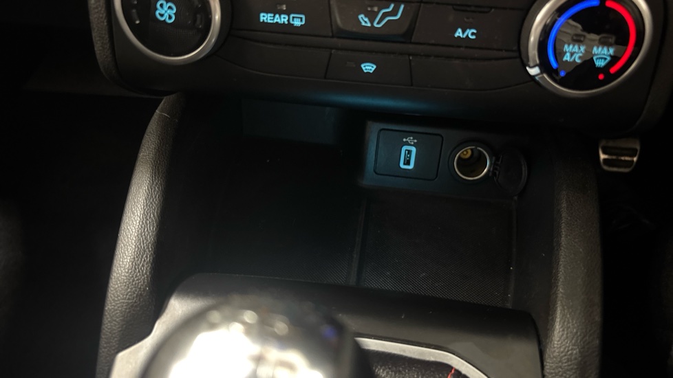 Ford Focus 1.0 EcoBoost 125 ST-Line 5dr Petrol Hatchback - Image 23
