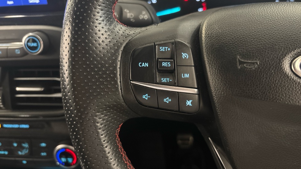 Ford Focus 1.0 EcoBoost 125 ST-Line 5dr Petrol Hatchback - Image 26