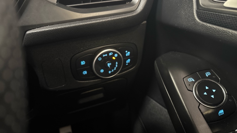 Ford Focus 1.0 EcoBoost 125 ST-Line 5dr Petrol Hatchback - Image 29