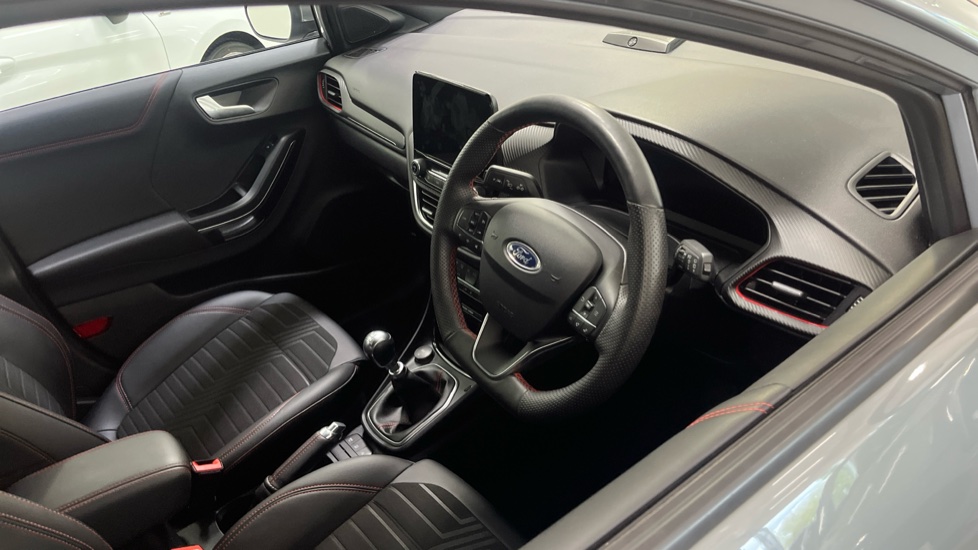 Ford Puma 1.0 EcoBoost Hybrid mHEV ST-Line X 5dr Petrol Hatchback - Image 11