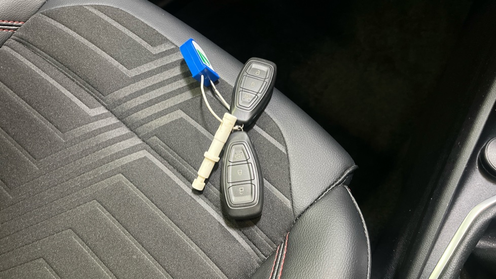 Ford Puma 1.0 EcoBoost Hybrid mHEV ST-Line X 5dr Petrol Hatchback - Image 20