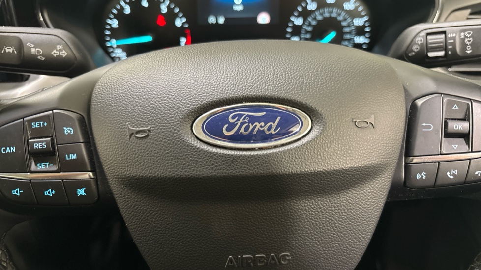 Ford Focus 1.0 EcoBoost Titanium 5dr Petrol Hatchback - Image 25