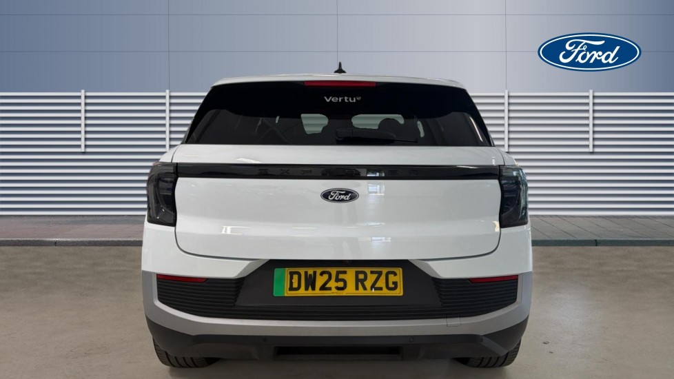 Ford Explorer 250kW Premium 79kWh AWD 5dr Auto Electric Estate - Image 6