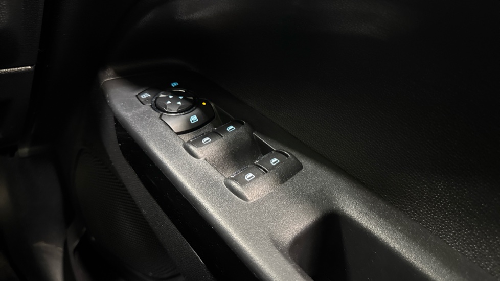 Ford EcoSport 1.0 EcoBoost 125 ST-Line 5dr Petrol Hatchback - Image 29