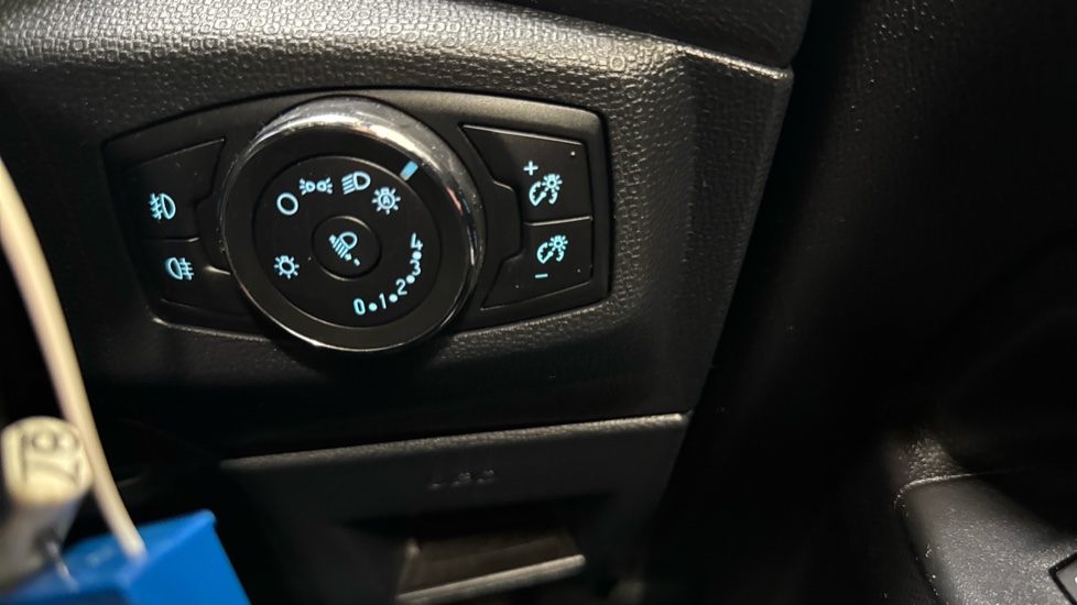 Ford EcoSport 1.0 EcoBoost 125 ST-Line 5dr Petrol Hatchback - Image 30