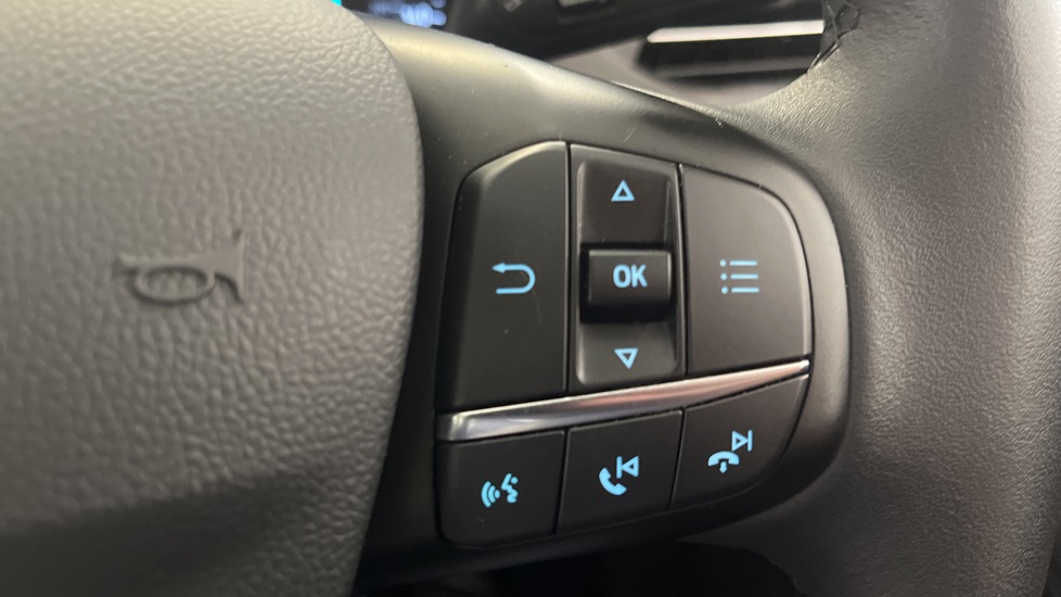 Ford Focus 1.0 EcoBoost 125 Active X 5dr Petrol Hatchback - Image 23