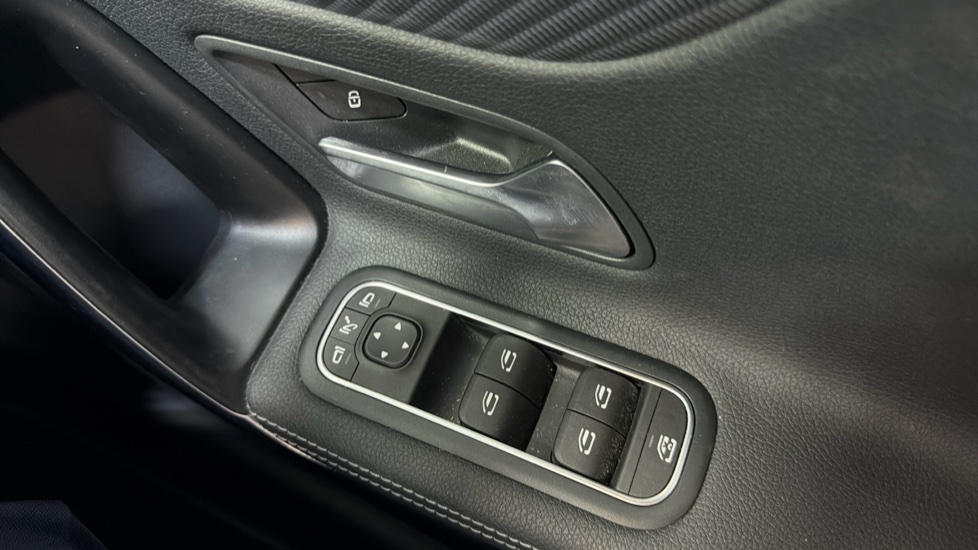 Mercedes-Benz A-Class A200 Sport Executive 5dr Auto Petrol Hatchback - Image 23