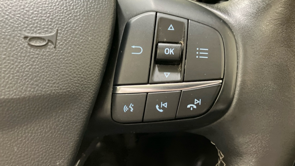 Ford Fiesta Vignale 1.0 EcoBoost 5dr Petrol Hatchback - Image 32