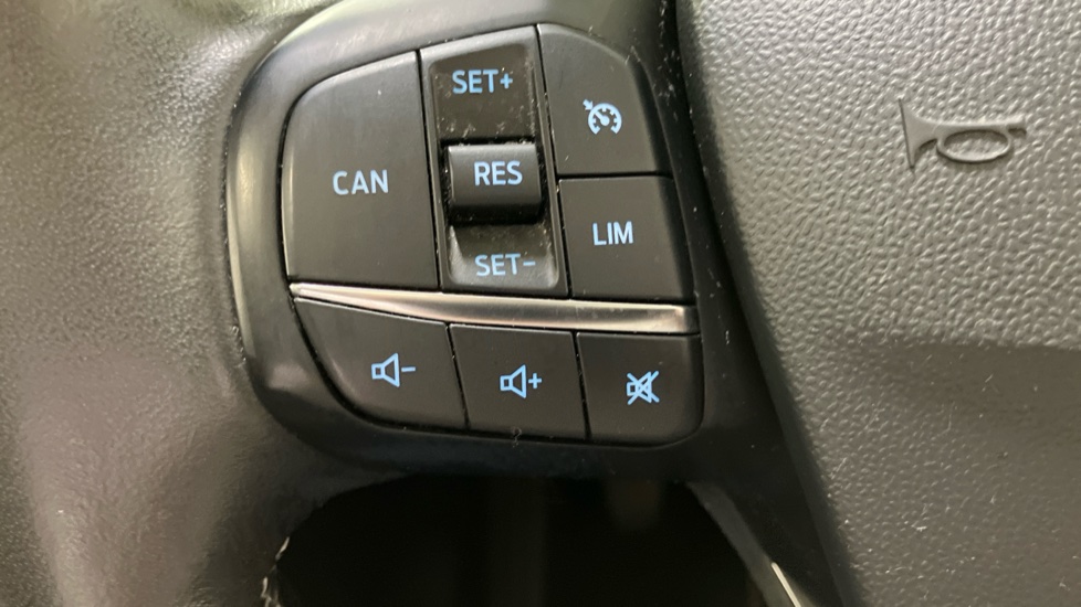 Ford Fiesta Vignale 1.0 EcoBoost 5dr Petrol Hatchback - Image 33