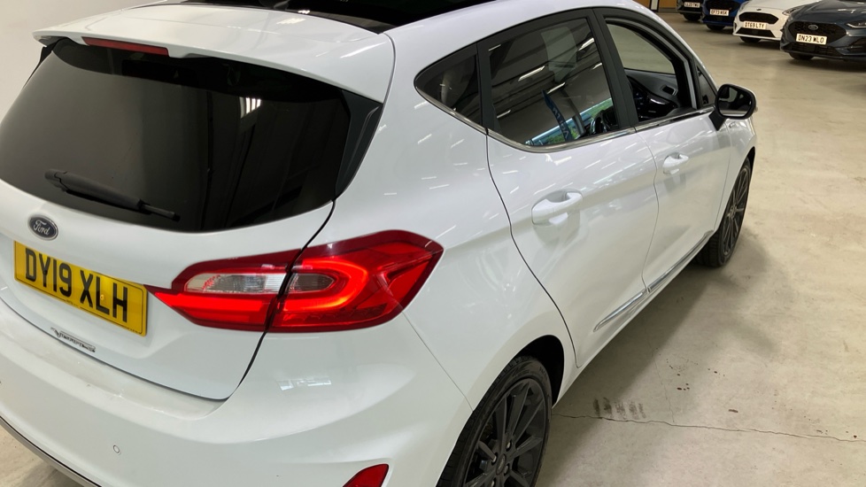 Ford Fiesta Vignale 1.0 EcoBoost 5dr Petrol Hatchback - Image 39