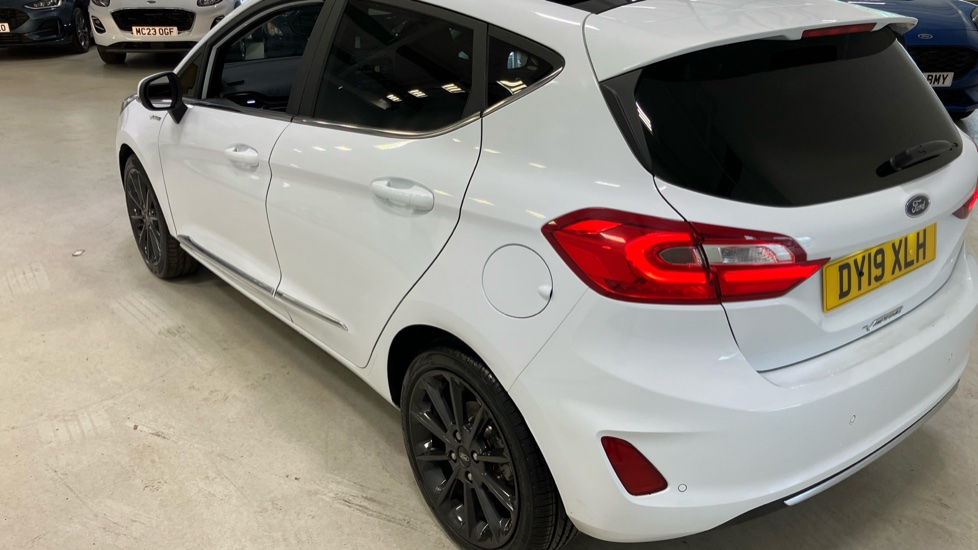 Ford Fiesta Vignale 1.0 EcoBoost 5dr Petrol Hatchback - Image 42