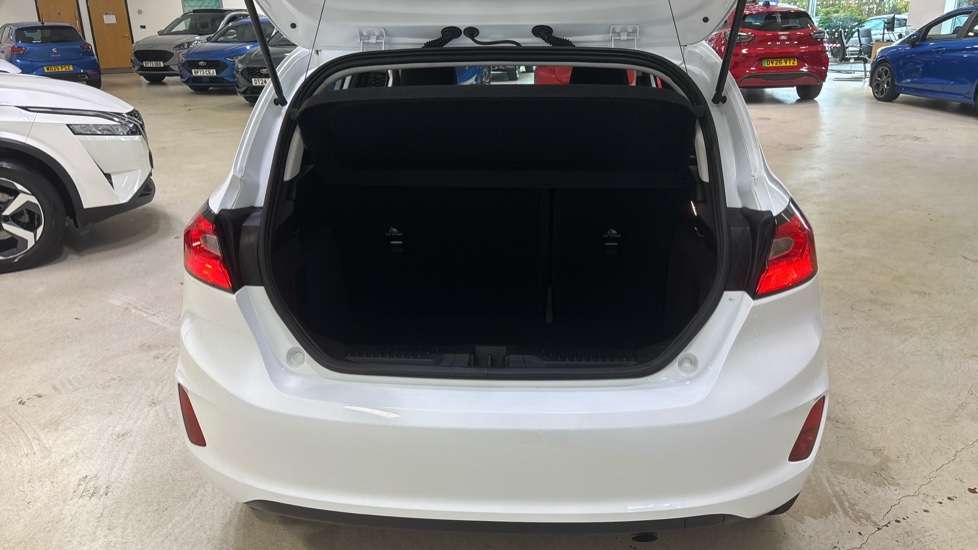 Ford Fiesta 1.1 Trend 5dr Petrol Hatchback - Image 4