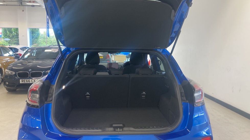 Ford Puma 1.0 EcoBoost Hybrid mHEV ST-Line Design 5dr Petrol Hatchback - Image 4
