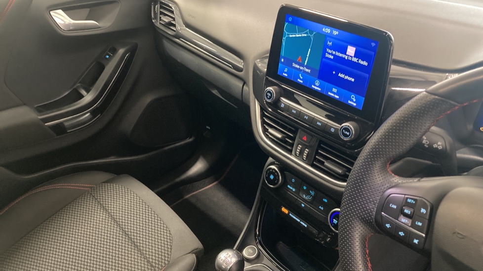 Ford Puma 1.0 EcoBoost Hybrid mHEV ST-Line Design 5dr Petrol Hatchback - Image 14