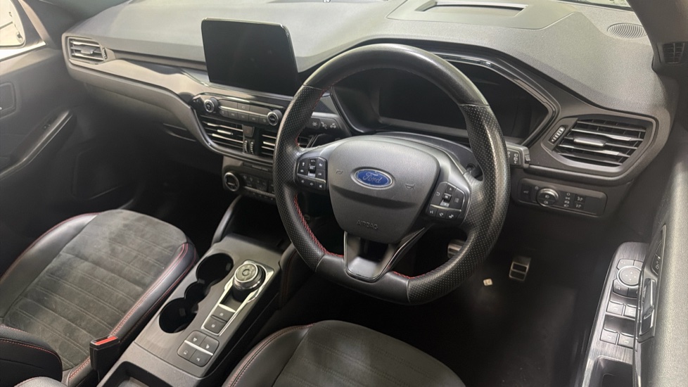 Ford Kuga 2.5 FHEV ST-Line X Edition 5dr CVT Hybrid Estate - Image 11