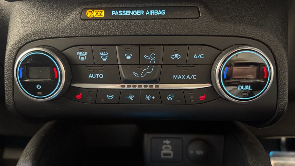Ford Kuga 2.5 FHEV ST-Line X Edition 5dr CVT Hybrid Estate - Image 27