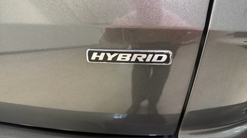 Ford Kuga 2.5 FHEV ST-Line X Edition 5dr CVT Hybrid Estate - Image 39