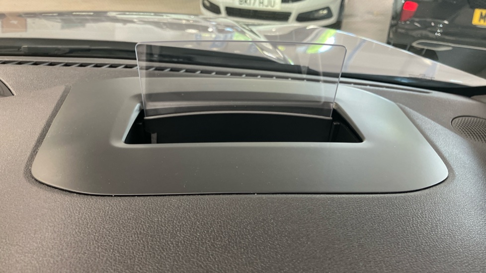 Ford Kuga 2.5 FHEV Graphite Tech Edition 5dr CVT Hybrid Estate - Image 27