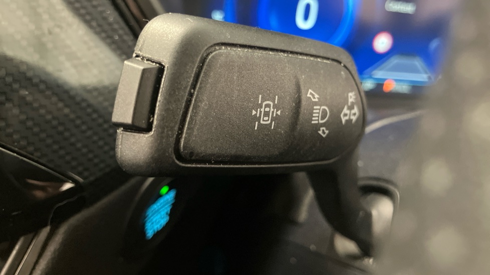 Ford Kuga 2.5 FHEV Graphite Tech Edition 5dr CVT Hybrid Estate - Image 28