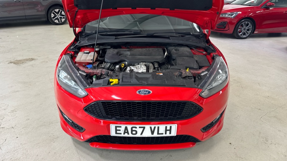 Ford Focus 1.5 TDCi 120 ST-Line 5dr Diesel Estate - Image 8