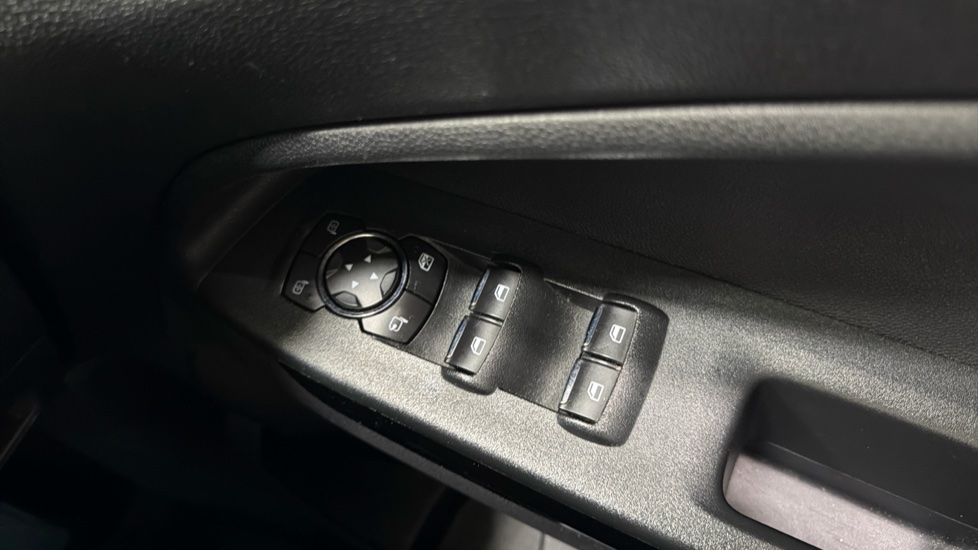 Ford EcoSport 1.0 EcoBoost 125 Titanium 5dr Petrol Hatchback - Image 24
