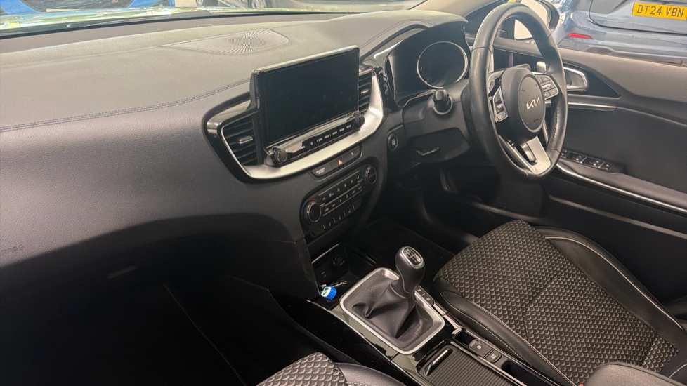 Kia Xceed 1.5T GDi ISG 3 5dr Petrol Hatchback - Image 9