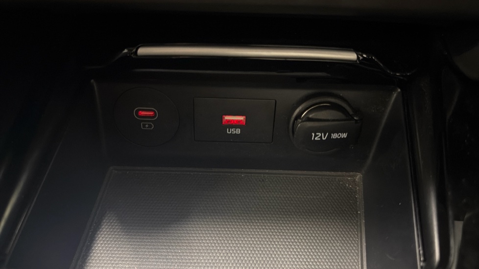 Kia Xceed 1.5T GDi ISG 3 5dr Petrol Hatchback - Image 30