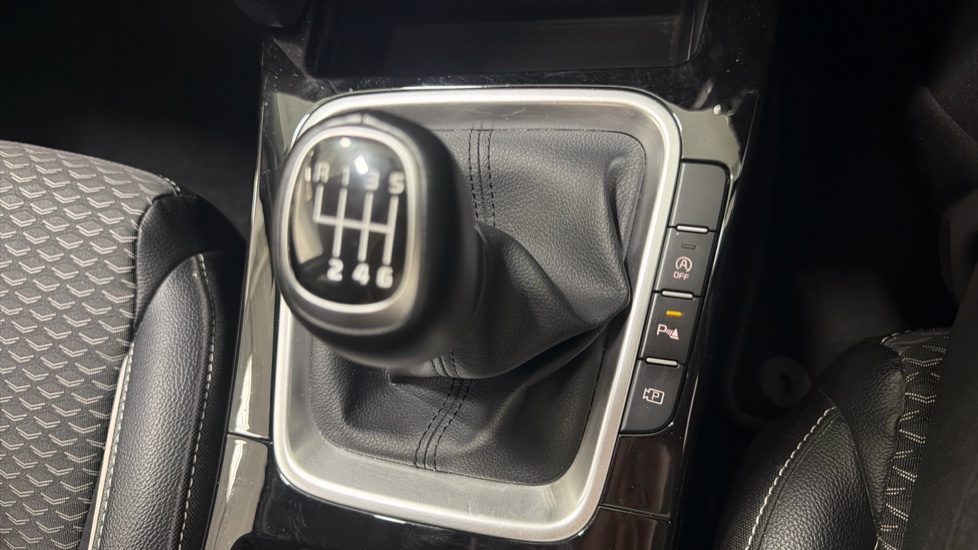 Kia Xceed 1.5T GDi ISG 3 5dr Petrol Hatchback - Image 33