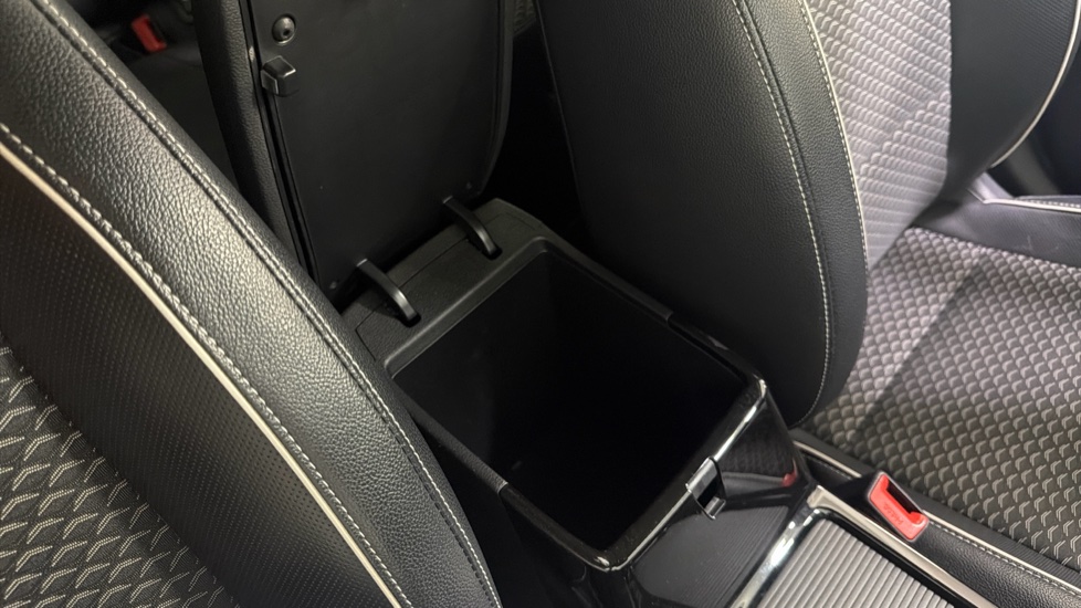Kia Xceed 1.5T GDi ISG 3 5dr Petrol Hatchback - Image 42