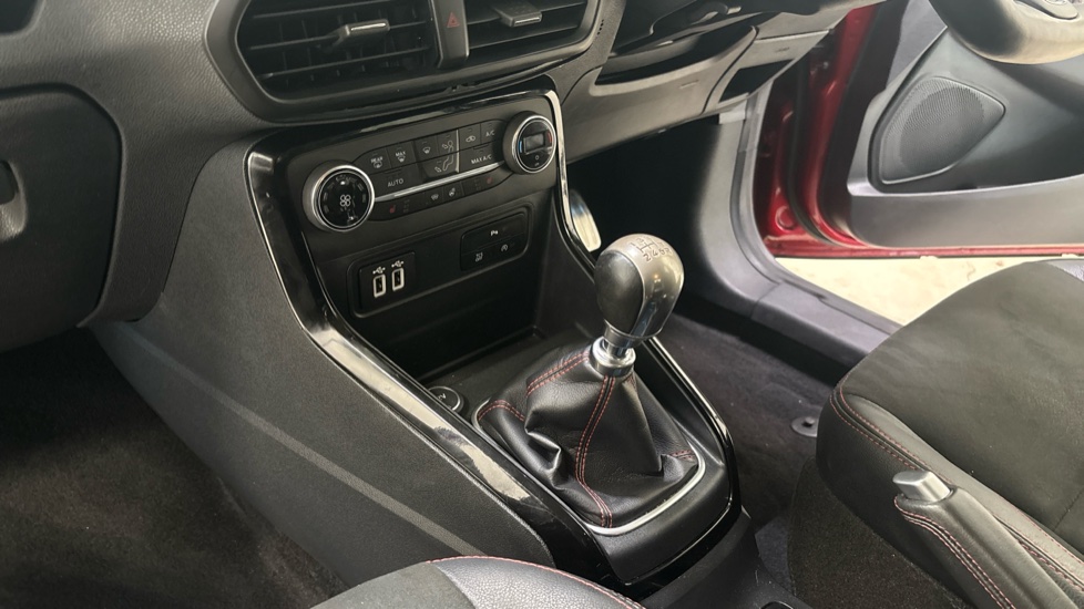 Ford EcoSport 1.0 EcoBoost 140 ST-Line 5dr Petrol Hatchback - Image 13