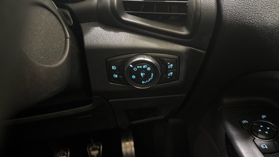 Ford EcoSport 1.0 EcoBoost 140 ST-Line 5dr Petrol Hatchback - Image 26
