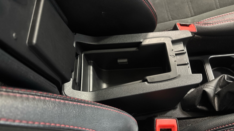Ford EcoSport 1.0 EcoBoost 140 ST-Line 5dr Petrol Hatchback - Image 32