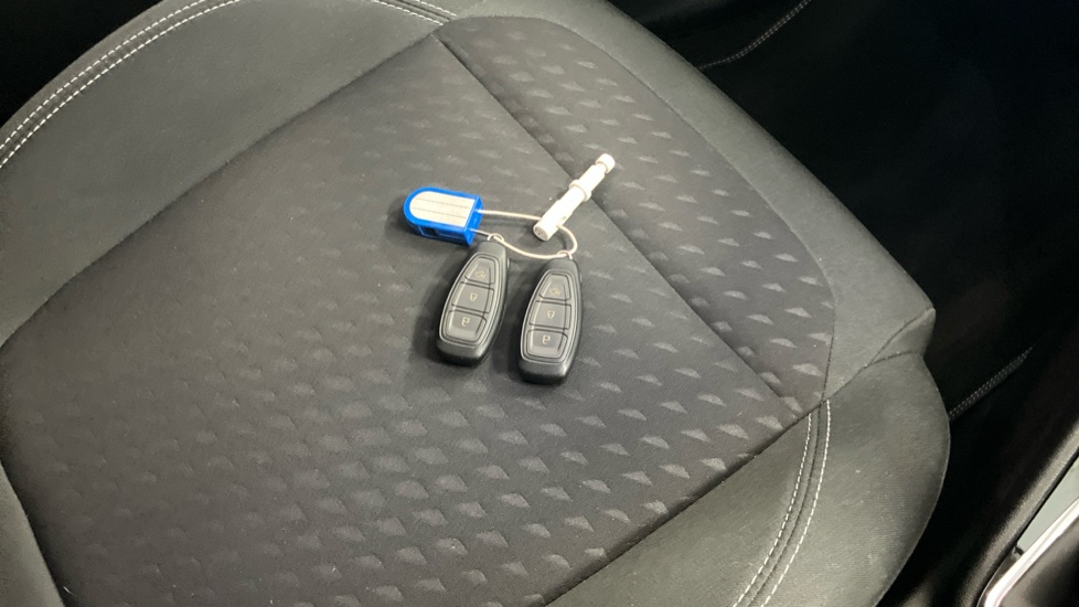 Ford Fiesta 1.0 EcoBoost Titanium 5dr Petrol Hatchback - Image 20