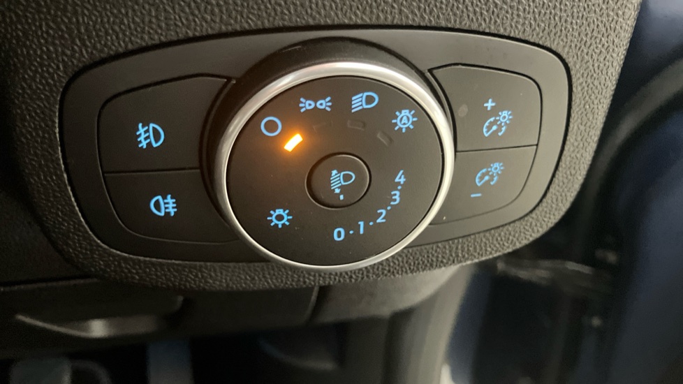 Ford Fiesta 1.0 EcoBoost Titanium 5dr Petrol Hatchback - Image 29