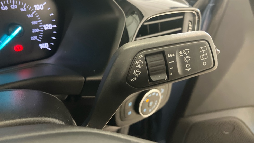 Ford Fiesta 1.0 EcoBoost Titanium 5dr Petrol Hatchback - Image 31