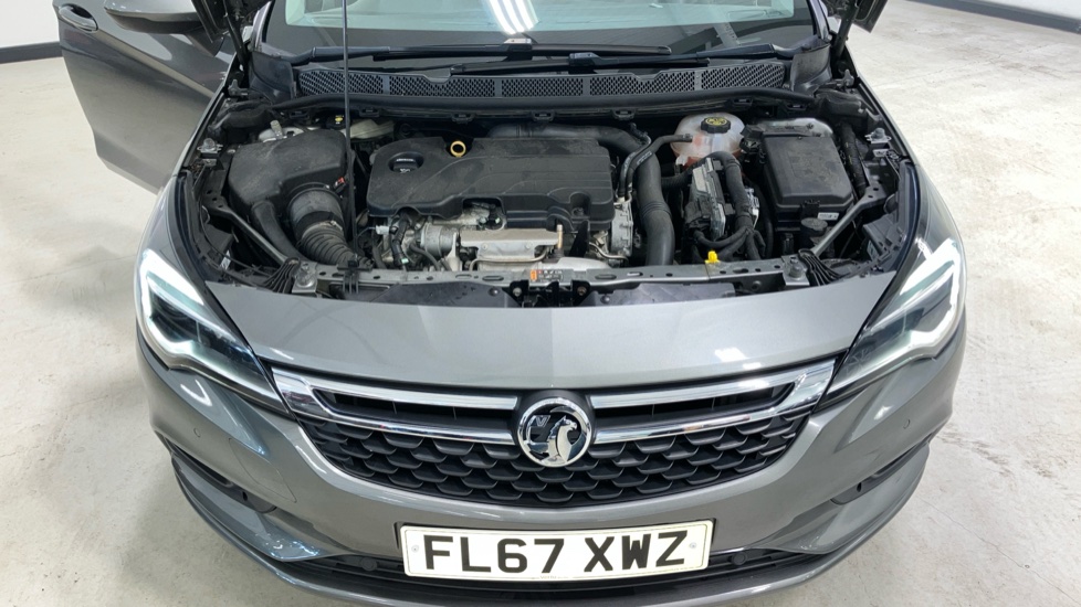 Vauxhall Astra 1.4T 16V 150 Elite 5dr Petrol Hatchback - Image 8